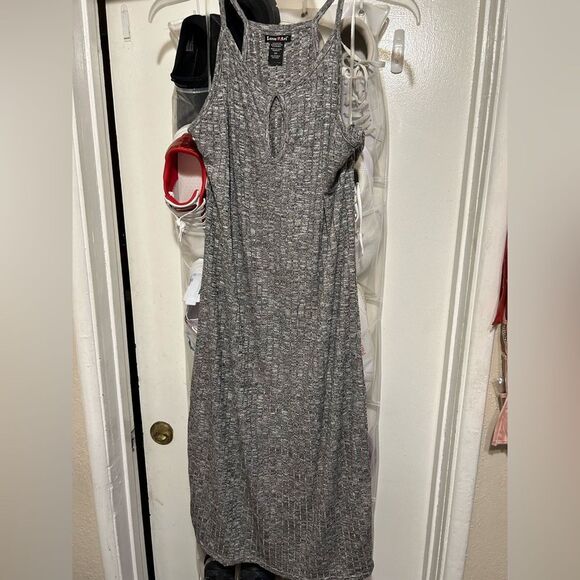 Women's Gray Midi Dress - Picture 11 of 12